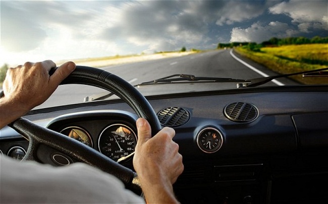 Kinh nghiệm giúp bạn lái xe vừa an toàn vừa tiết kiệm nhiên liệu