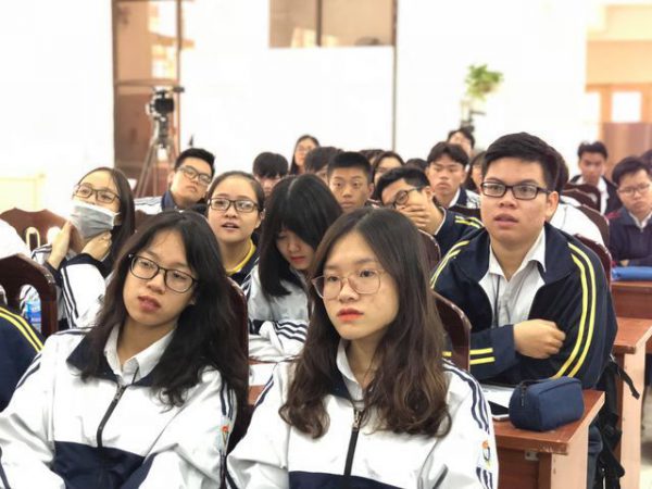 Thông tin các trường xét tuyển học bạ tại Hà Nội và TPHCM