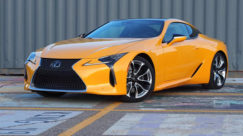 Lexus chính là thương hiệu xe bán được với doanh số lớn nhất tại Nhật bản